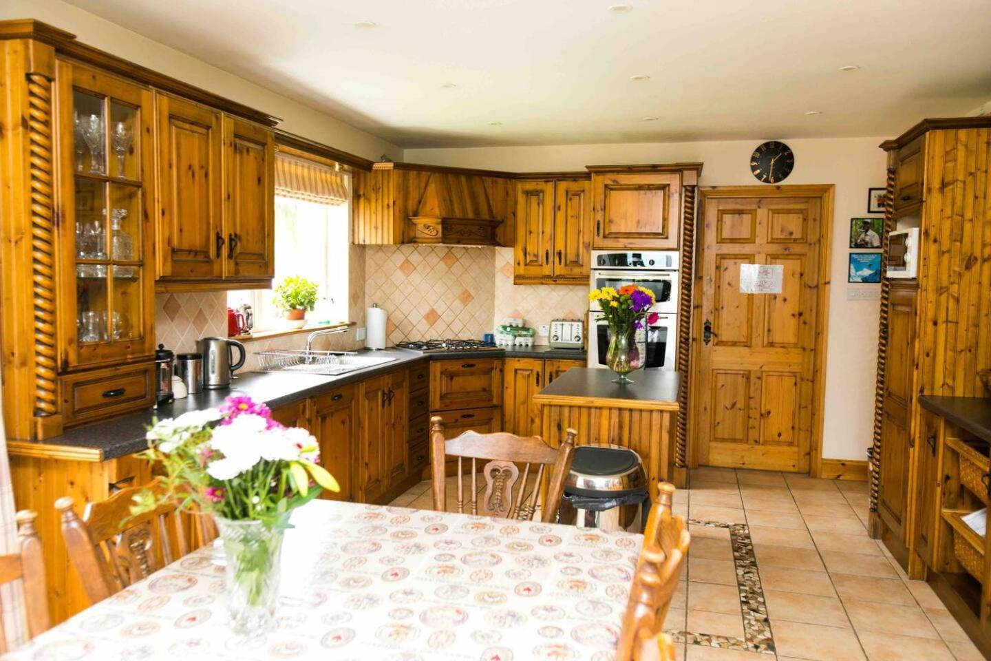 The Mountain Lodge Killarney Bagian luar foto
